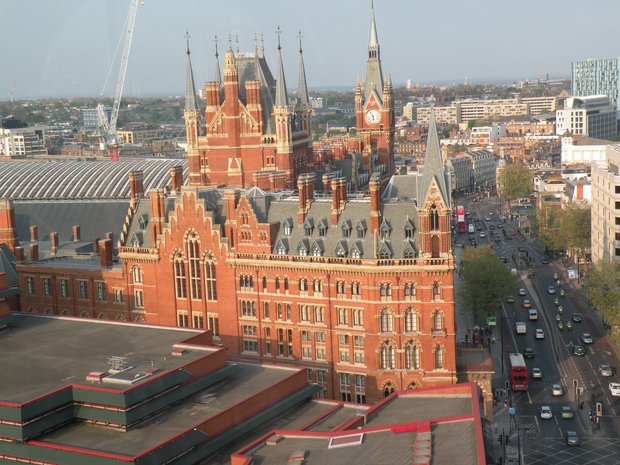  la belle archiotecture de la gare Saint-Pancras